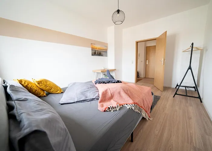 Fullhouse - Zwickau - R85 Apartments - Parking - 3 Beds - Nespresso