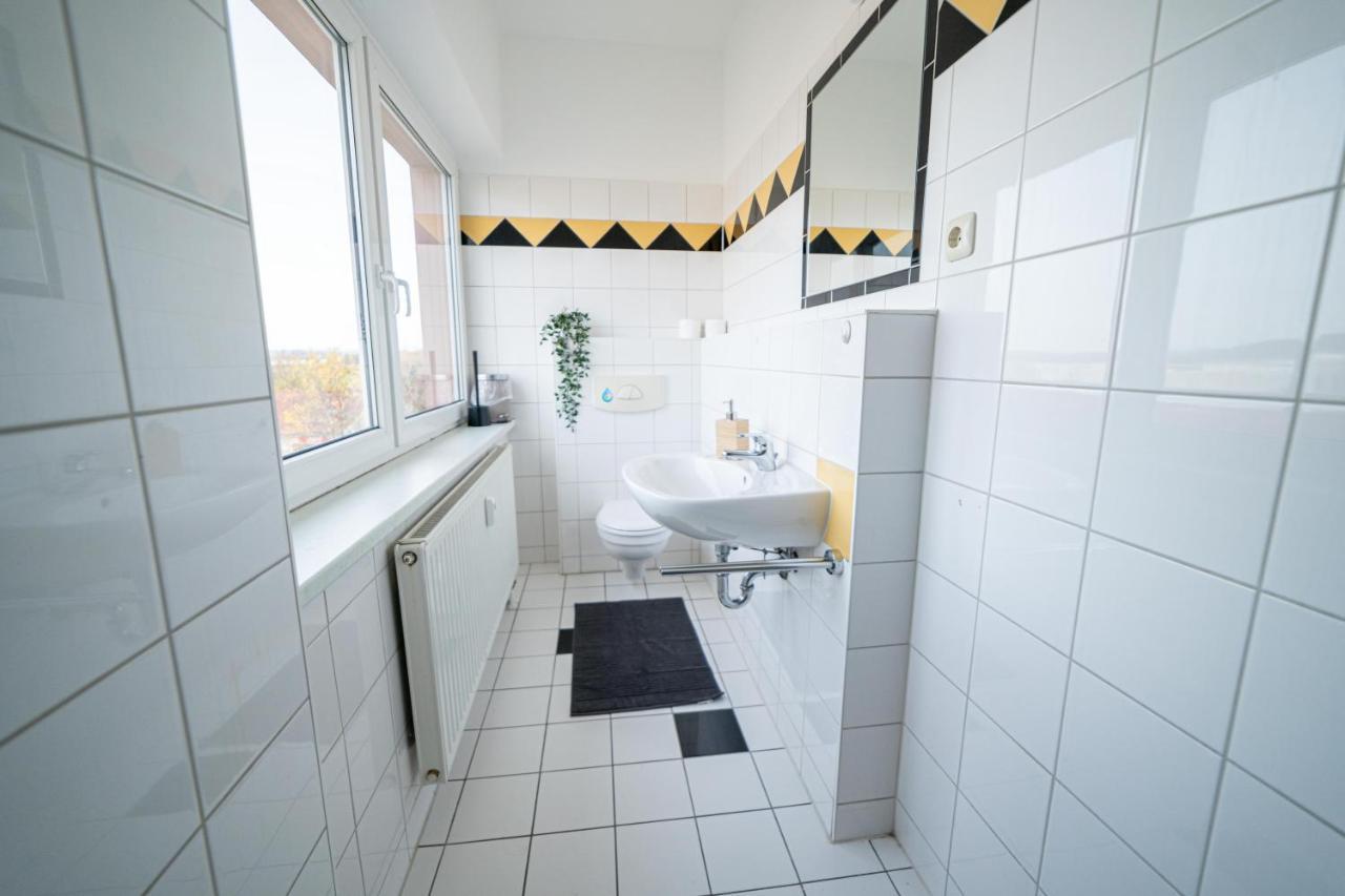 Fullhouse - - R85 - Parking - 3 Beds - Nespresso Apartment