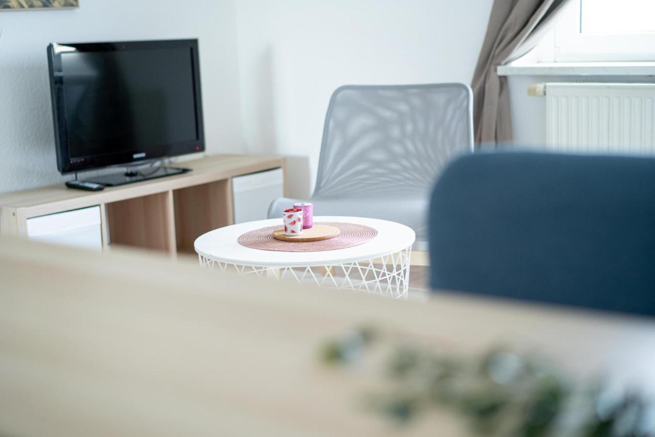 Fullhouse - - R85 - Parking - 3 Beds - Nespresso Apartment