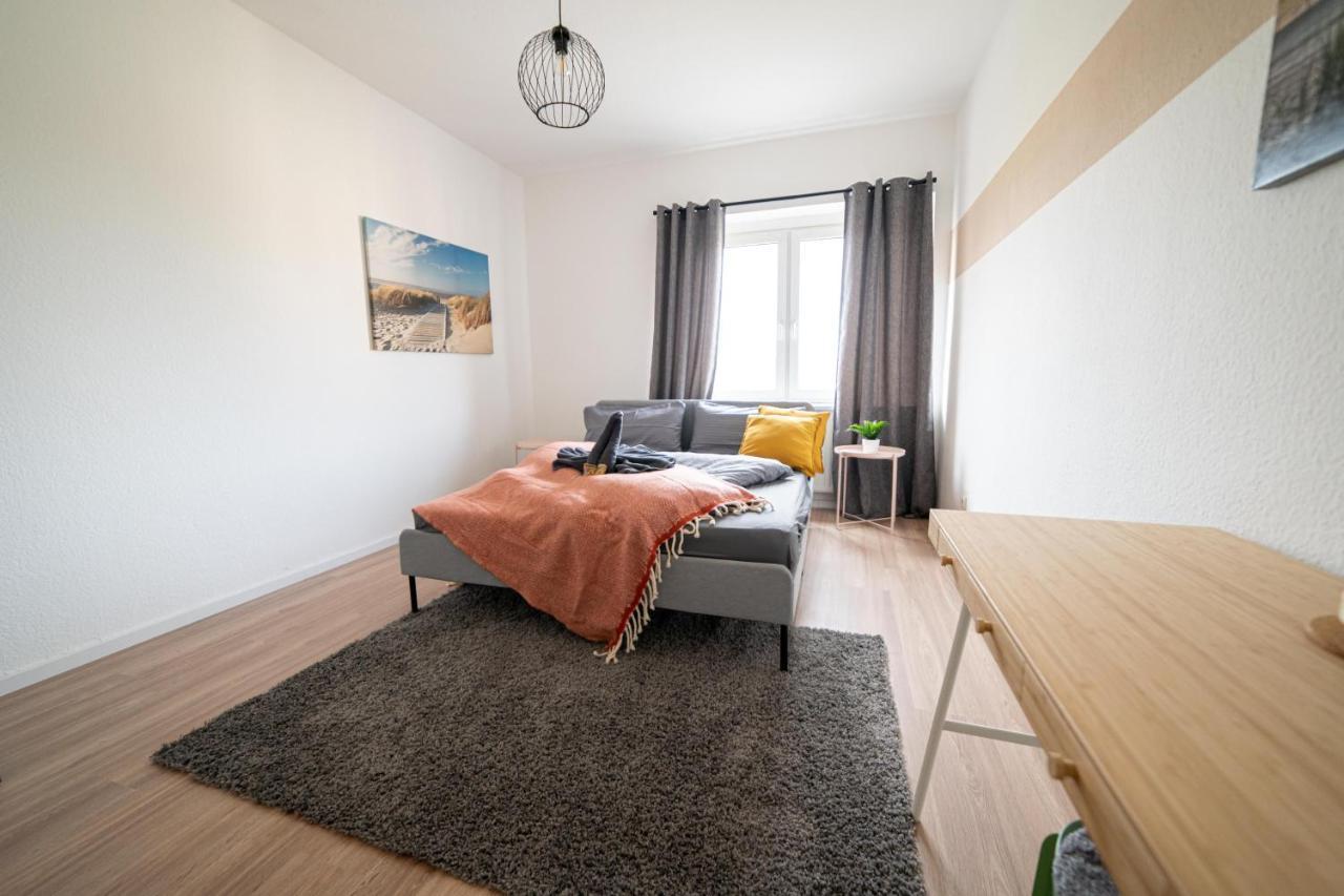 Fullhouse - - R85 - Parking - 3 Beds - Nespresso Apartment *
