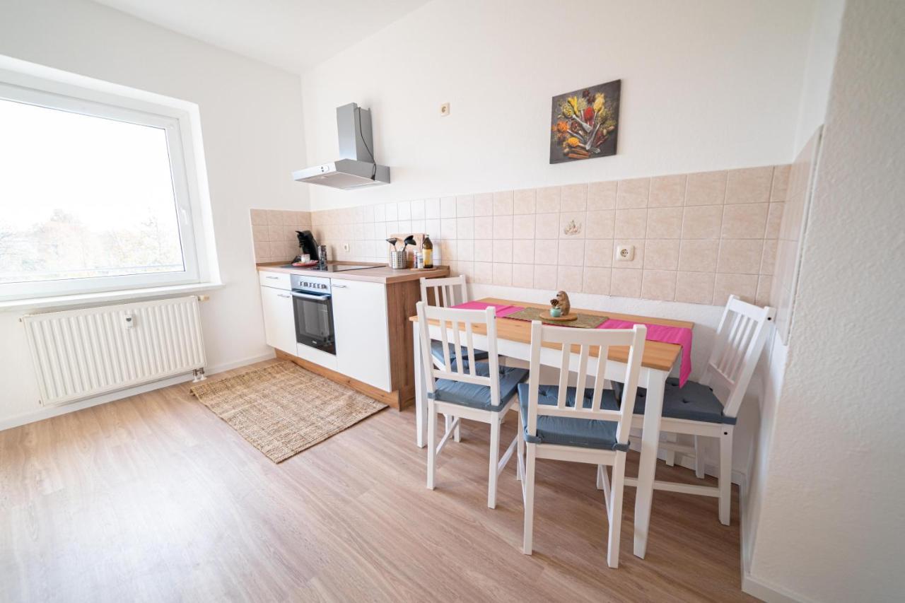 Fullhouse - - R85 - Parking - 3 Beds - Nespresso Apartment *